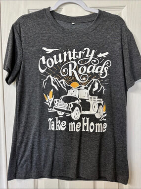 Graphic Short Sleeve Tee Size Medium Like New